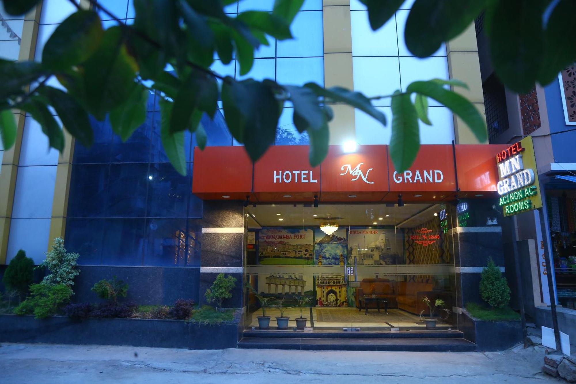 Hotel Mn Grand Shamshabad Airport Zone Hyderabad Esterno foto
