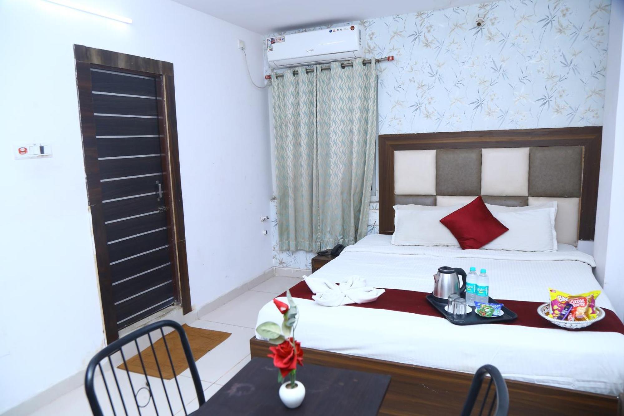 Hotel Mn Grand Shamshabad Airport Zone Hyderabad Esterno foto