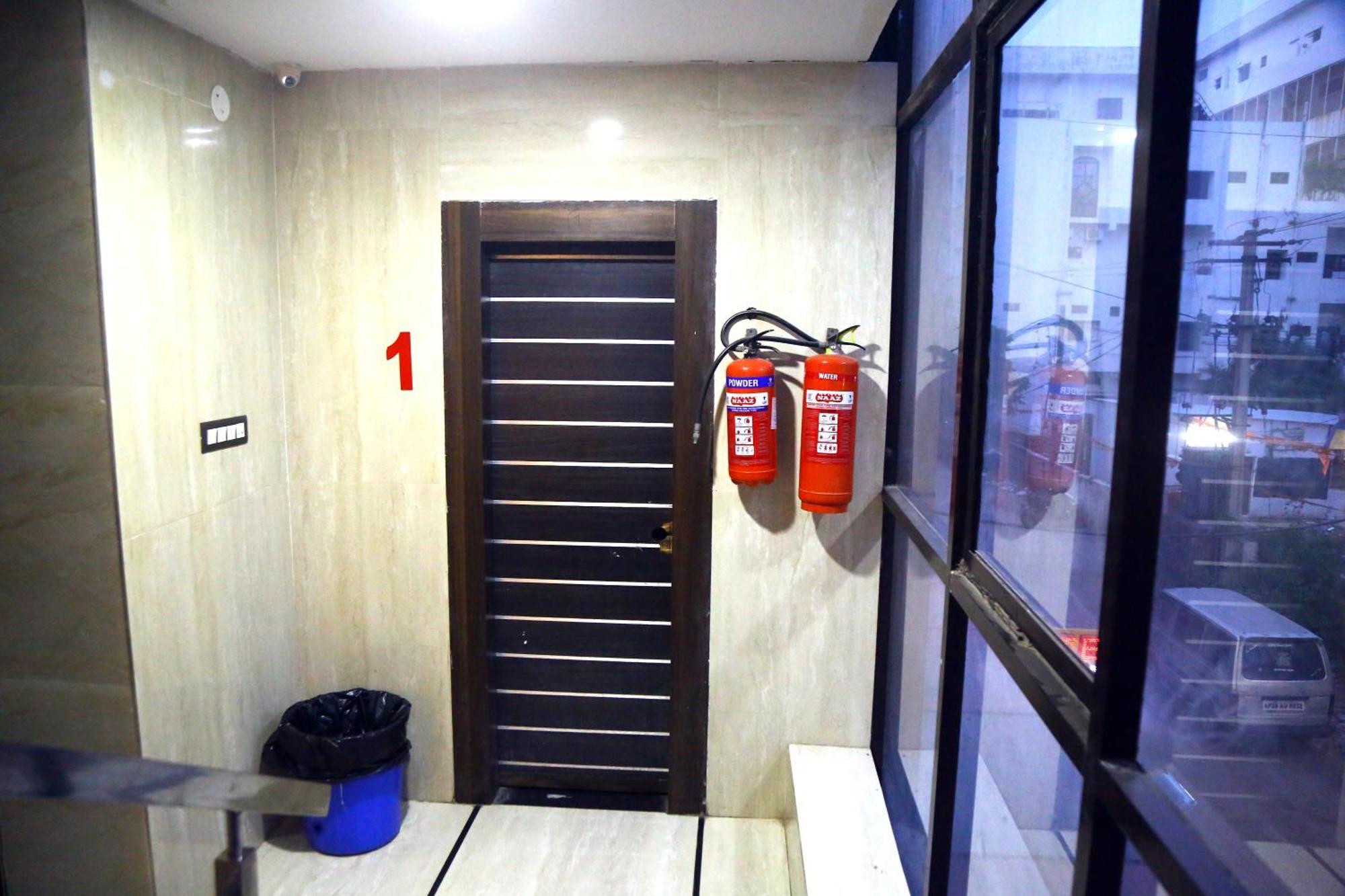 Hotel Mn Grand Shamshabad Airport Zone Hyderabad Esterno foto