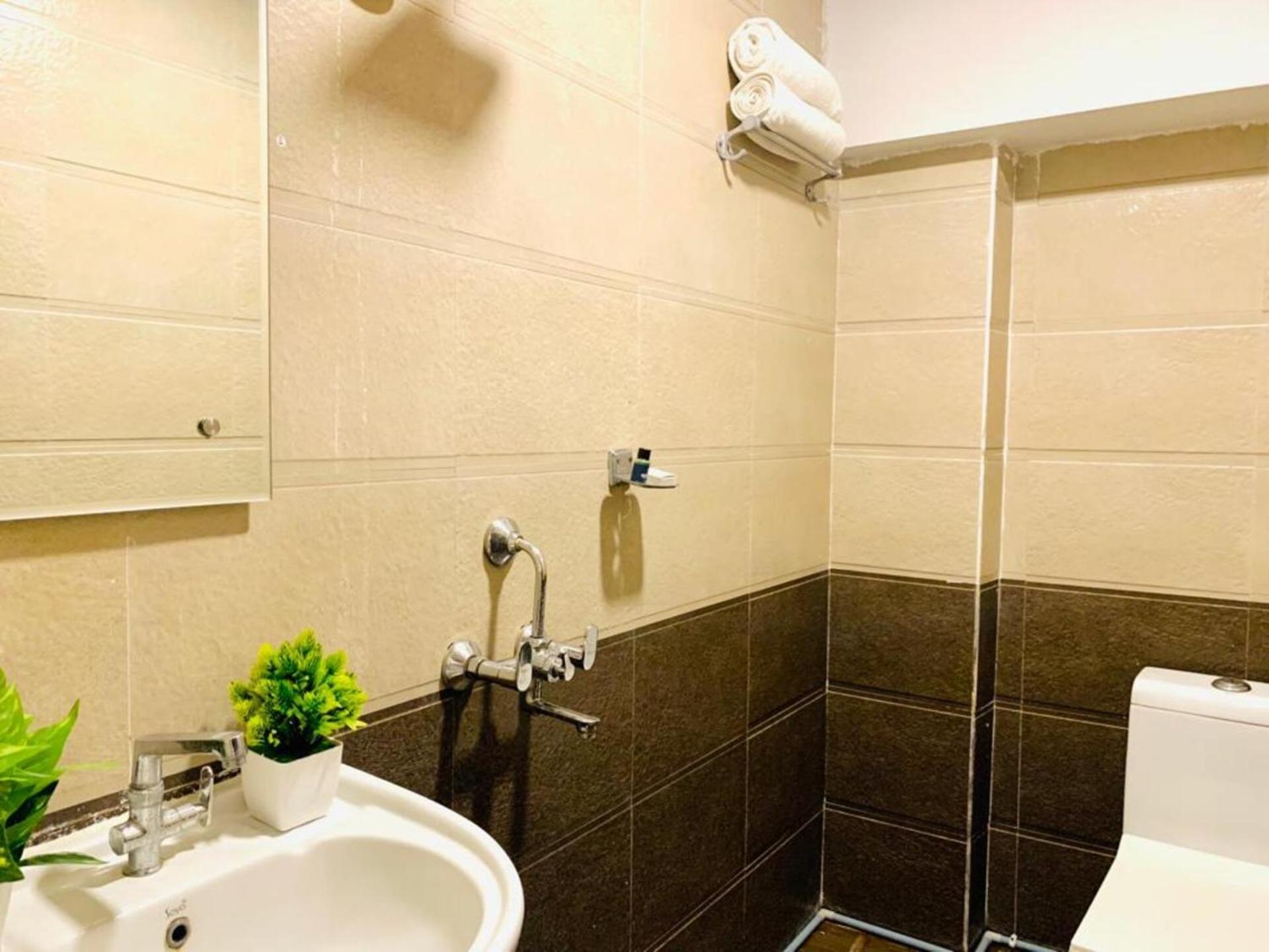 Hotel Mn Grand Shamshabad Airport Zone Hyderabad Esterno foto